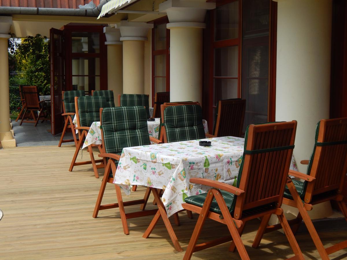 Juniperus Park Hotel Kecskemet Ngoại thất bức ảnh